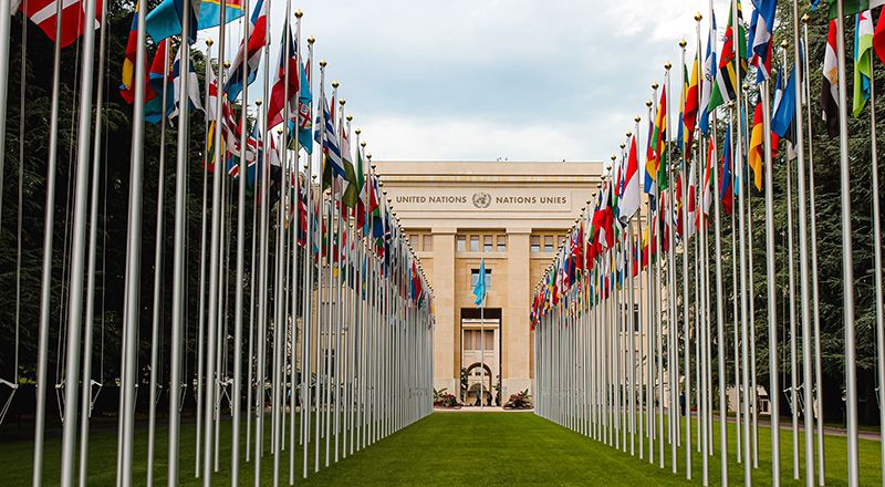 Funciones del diplomático en las Relaciones Internacionales